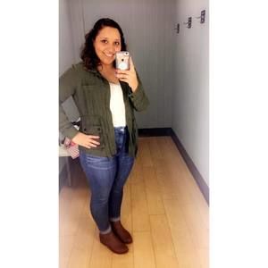 Meet your Posher, Ciara